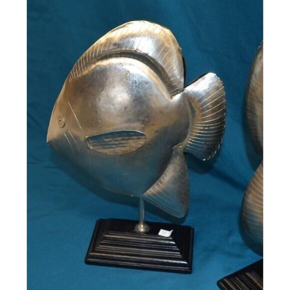 2 Pc Metal /Wood Fish Decor Large Modern Bookshelf Decor Beach Silver Nautical - Picture 4 of 7